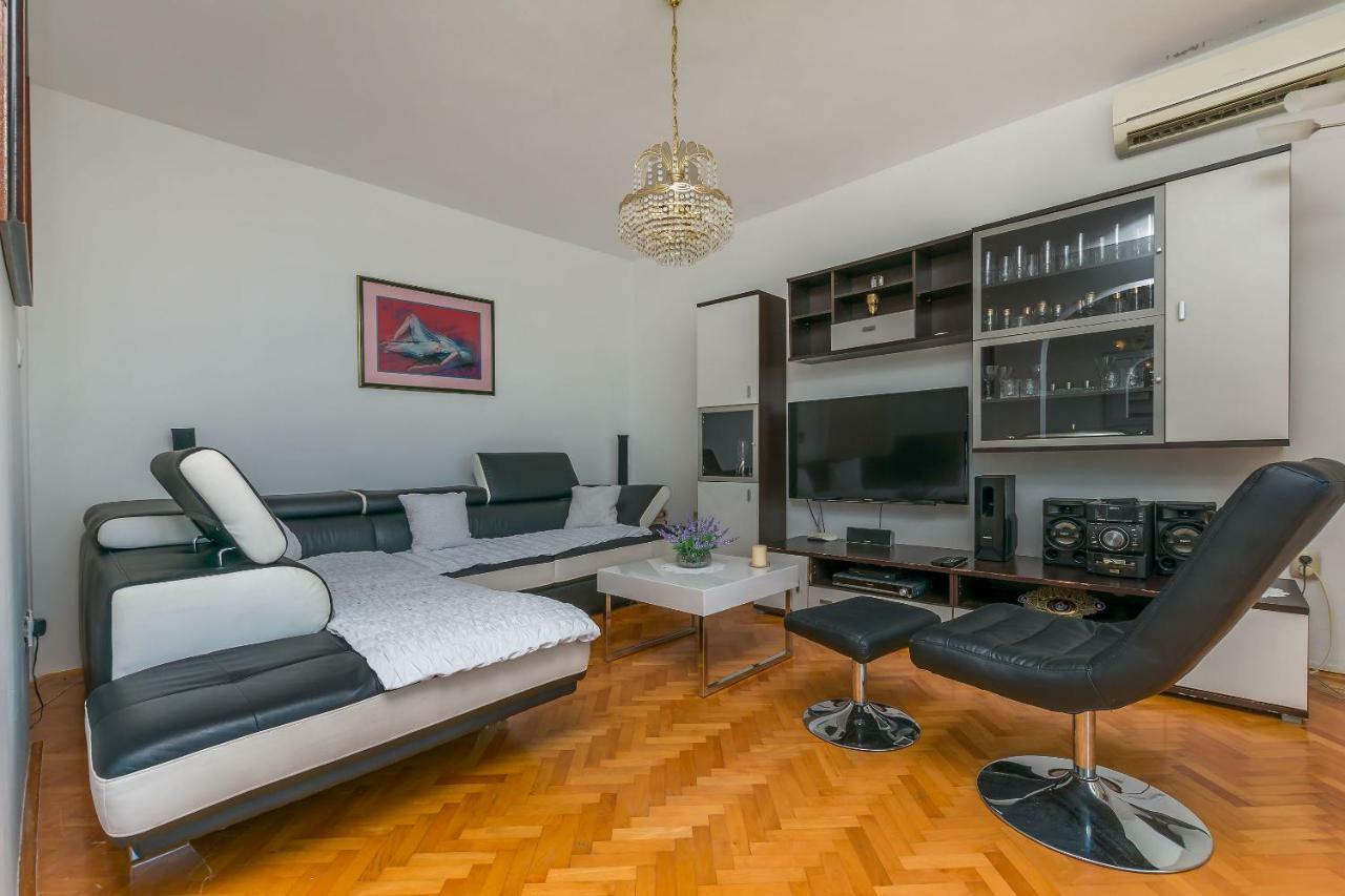 Apartment Marijana Omiš Exterior foto